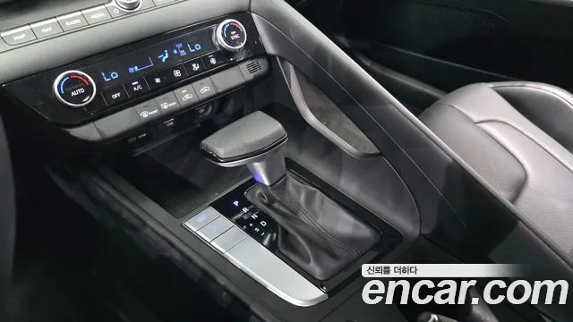 Hyundai Avante CN7 — Фото автомобиля 12