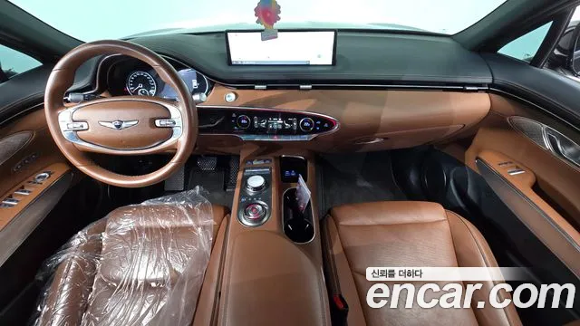 Genesis GV70 — Фото автомобиля 10