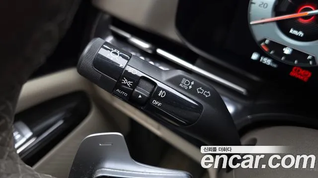 Kia Carnival 4th Gen — Фото автомобиля 28