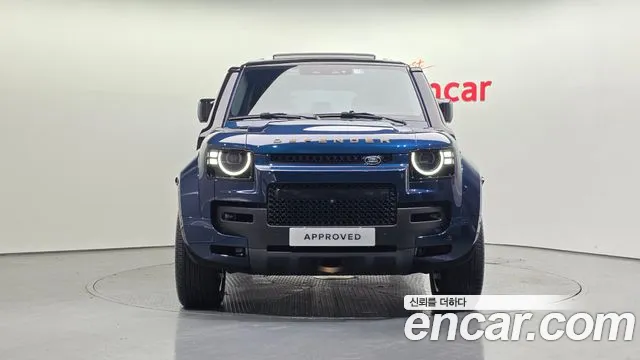 Land Rover Defender — Фото автомобиля 7