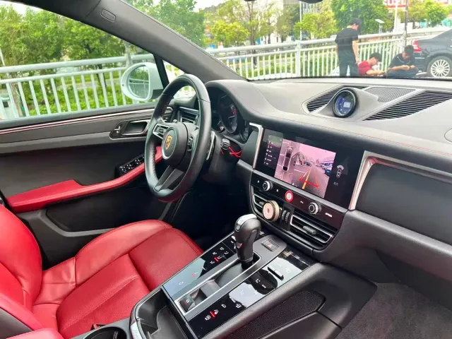 Porsche Macan — Фото автомобиля 26