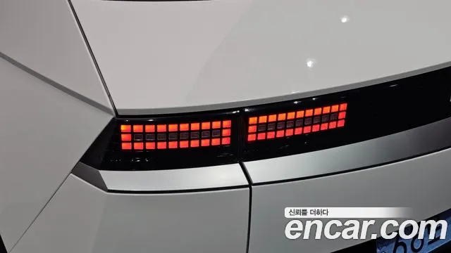 Hyundai Ioniq 5 — Фото автомобиля 8