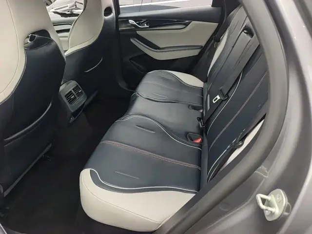 BYD Qin PLUS — Фото автомобиля 16