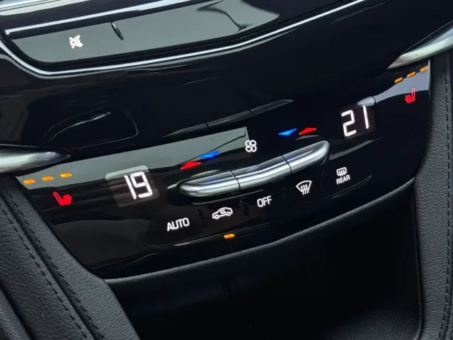 Cadillac XT5 — Фото автомобиля 10