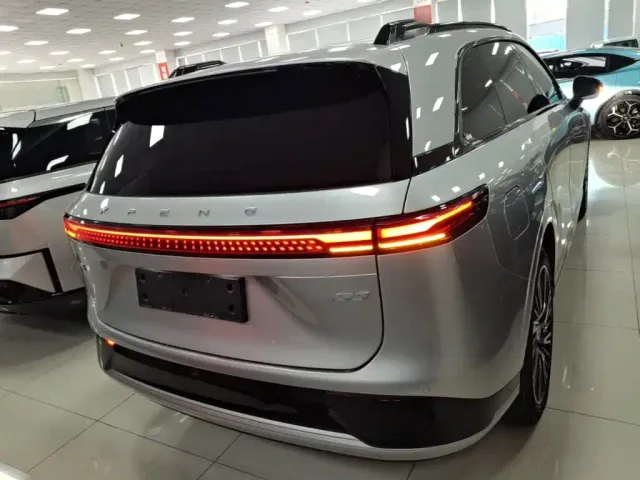 Xpeng G9 — Фото автомобиля 5