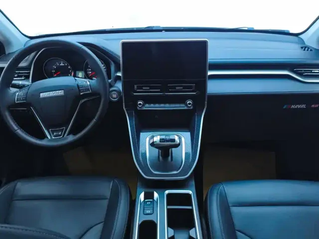 Haval M6 — Фото автомобиля 12