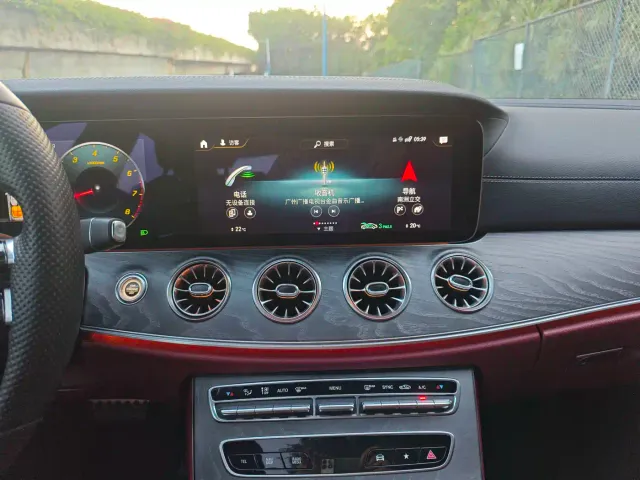 Mercedes-Benz CLS-Class — Фото автомобиля 14