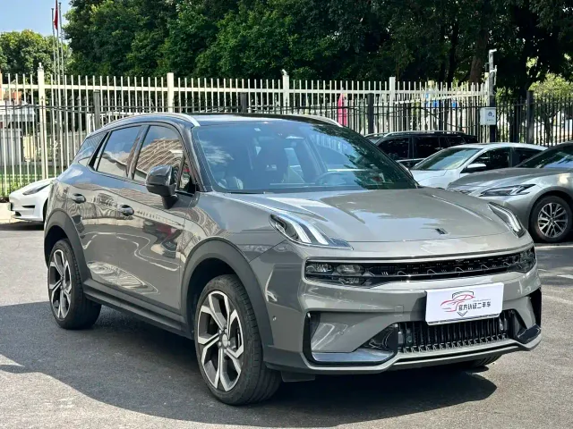 Lynk & Co 06 — Фото автомобиля 3