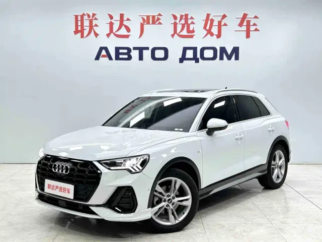 Фотография автомобиля — Audi Q3