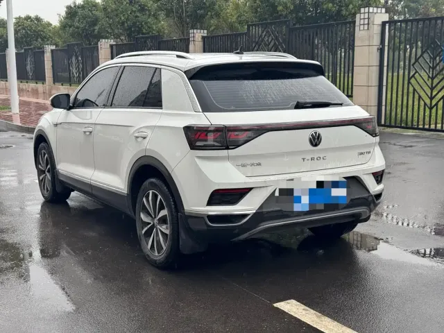 Volkswagen T-Roc — Фото автомобиля 8