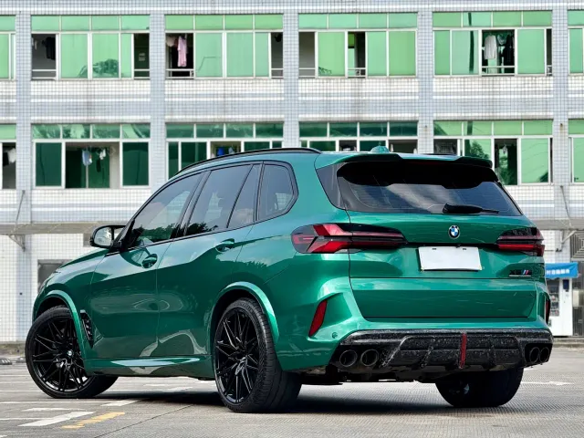 BMW X5 M — Фото автомобиля 25