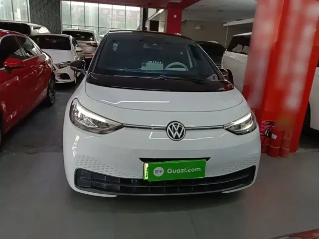 Volkswagen ID.3 — Фото автомобиля 2