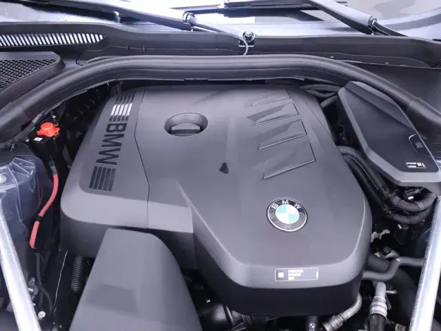 BMW 5 Series — Фото автомобиля 25