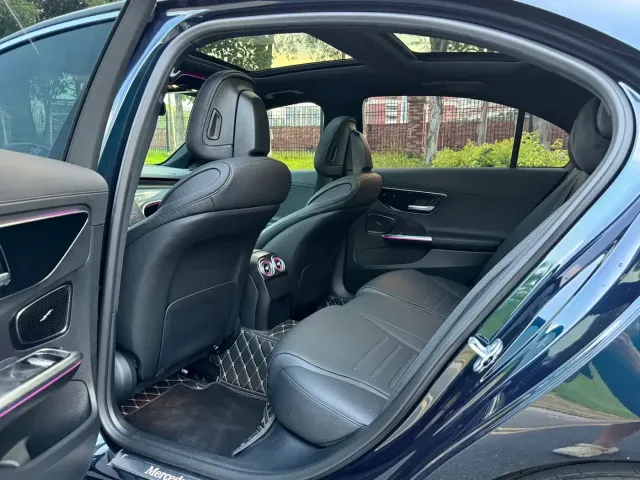 Mercedes-Benz C-Class — Фото автомобиля 11