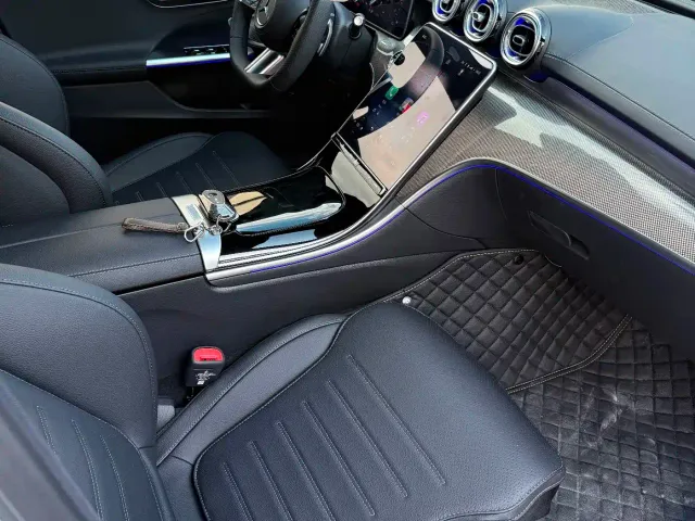Mercedes-Benz C-Class — Фото автомобиля 10