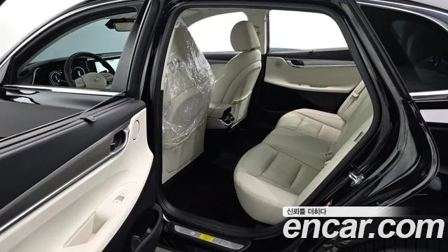 Hyundai Grandeur — Фото автомобиля 12