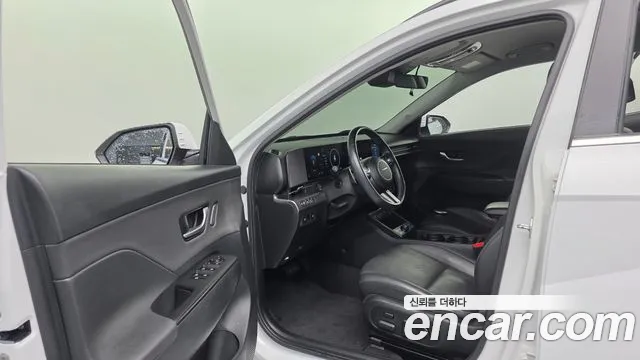 Hyundai Kona Kona (SX2) Бензин 2.0 2WD — Фото автомобиля 11