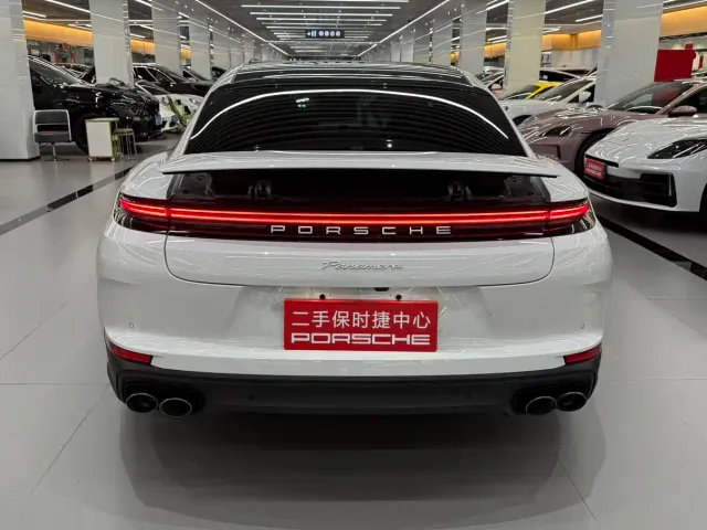 Porsche Panamera — Фото автомобиля 5