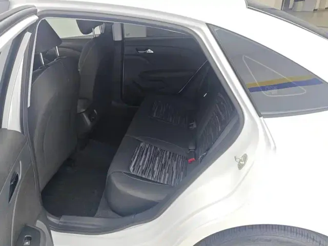 Chevrolet Monza — Фото автомобиля 11