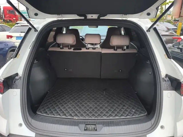 BYD Song Pro — Фото автомобиля 18