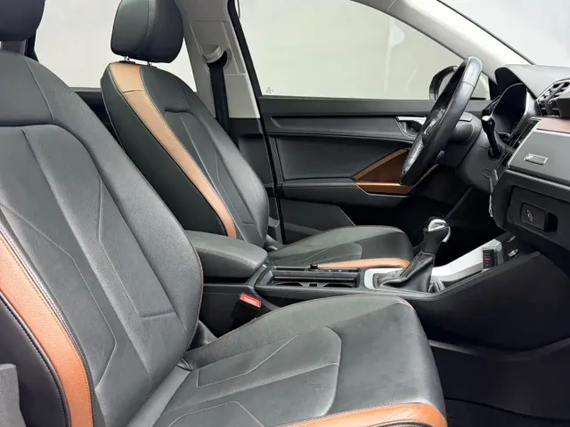 Audi Q3 — Фото автомобиля 12
