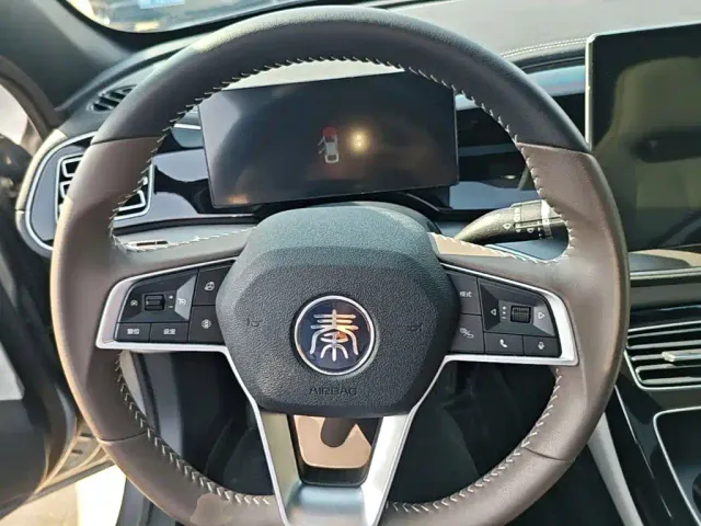 BYD Qin PLUS — Фото автомобиля 10