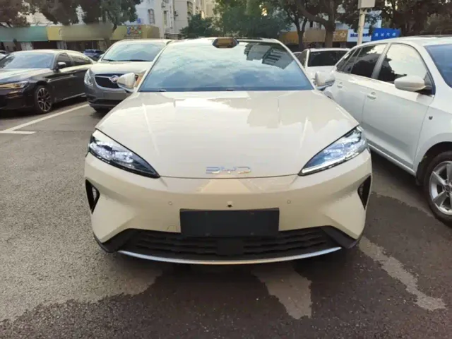 BYD Seal 07 DM-i — Фото автомобиля 2