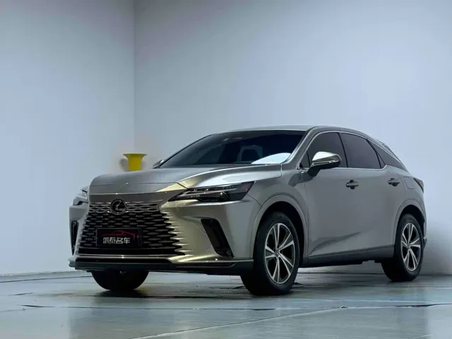 Lexus RX — Фото автомобиля 2