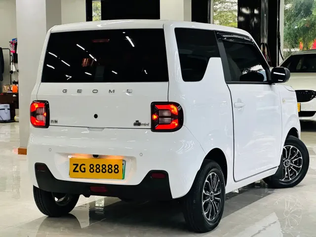 Geely Panda — Фото автомобиля 6