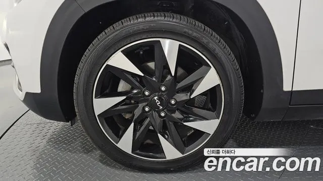 Kia Seltos — Фото автомобиля 5
