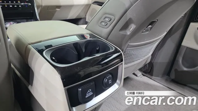 Kia Carnival 4th Gen — Фото автомобиля 18