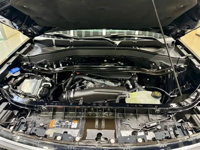Ford Explorer — Фото автомобиля 10
