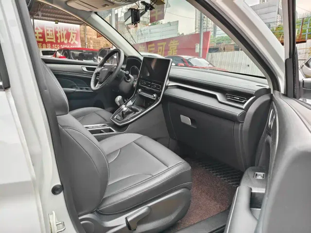 Haval M6 — Фото автомобиля 6