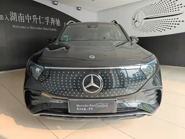 Mercedes-Benz EQB — Фото автомобиля 2
