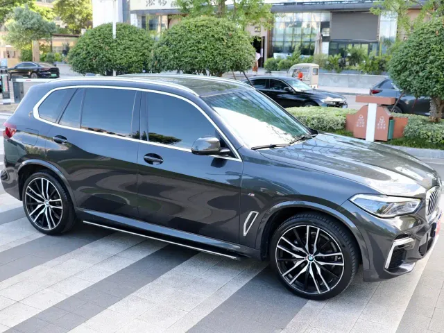 BMW X5 — Фото автомобиля 8