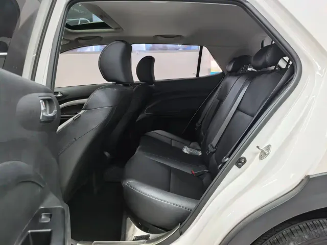 Kia KX1 — Фото автомобиля 9