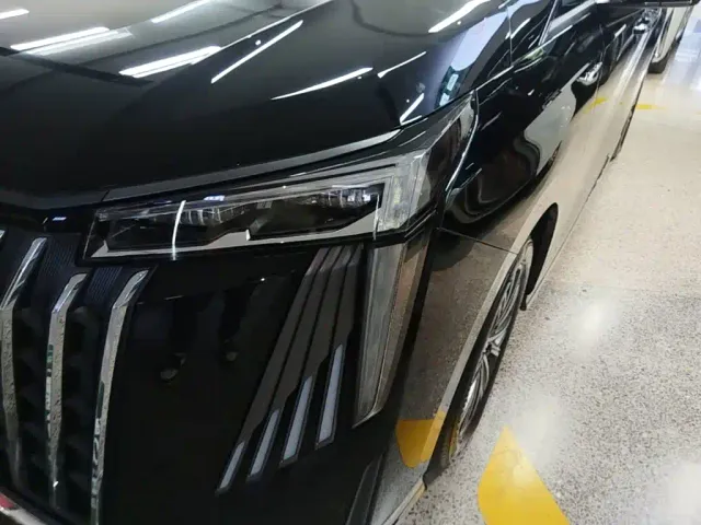GAC Trumpchi M8 — Фото автомобиля 23