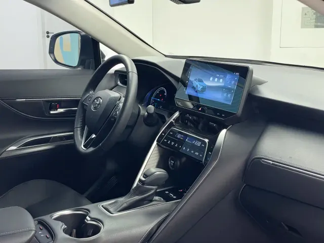 Toyota Harrier — Фото автомобиля 13