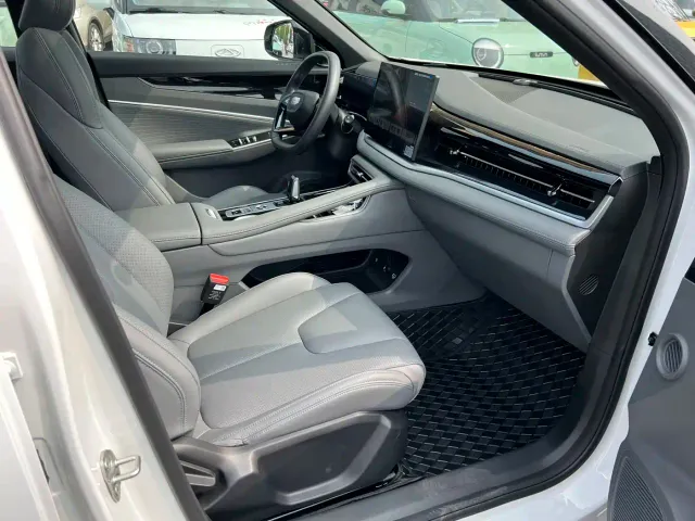 Geely Boyue — Фото автомобиля 11