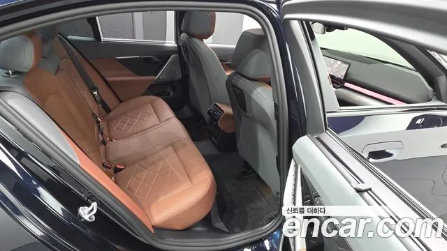 BMW 5-Series — Фото автомобиля 11