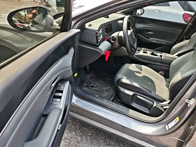 BYD Qin L — Фото автомобиля 15