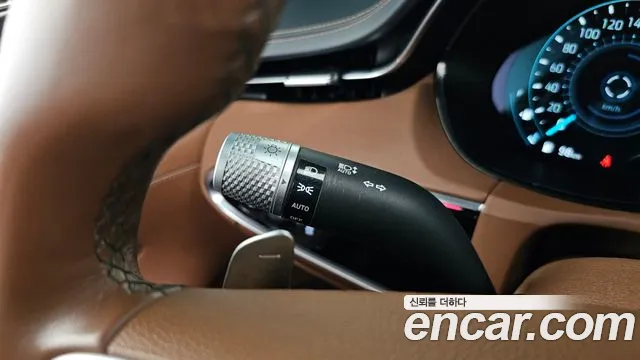 Genesis GV70 2.5T Бензин AWD — Фото автомобиля 26