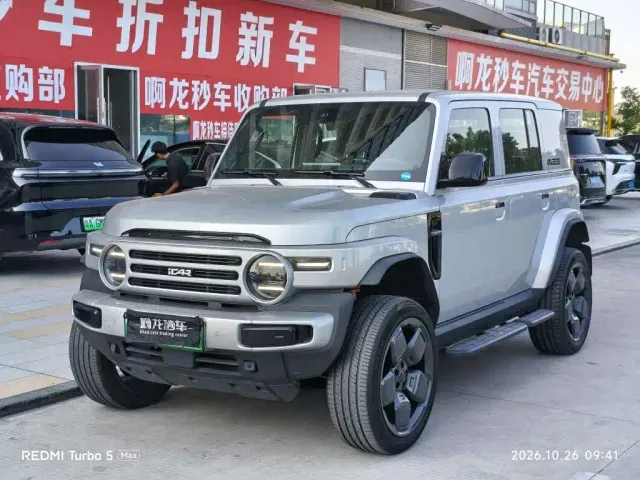 Фотография автомобиля — iCAR V23