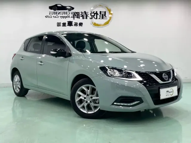 Nissan Tiida — Фото автомобиля 3