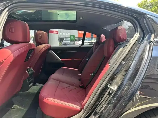 BMW 5 Series — Фото автомобиля 7