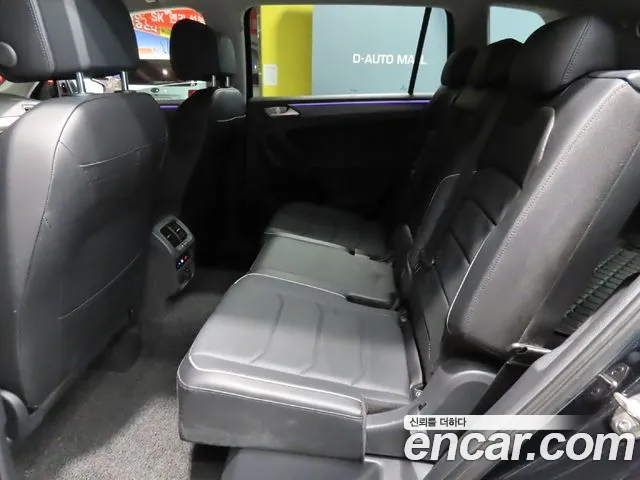 Volkswagen Tiguan — Фото автомобиля 7