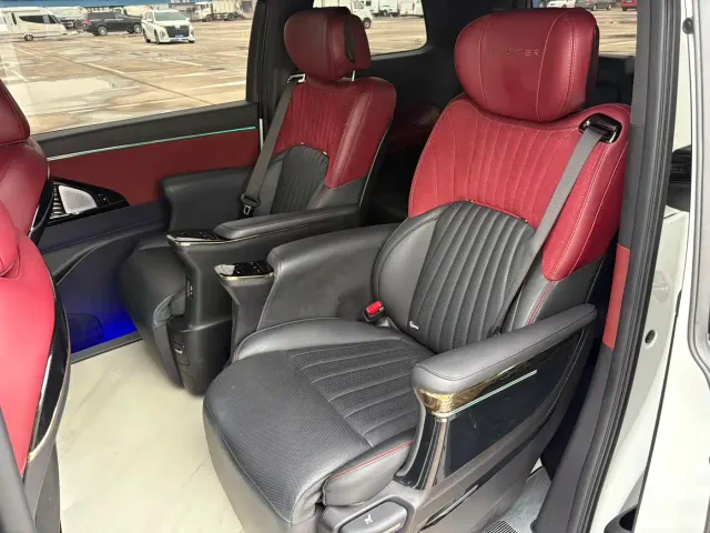 GAC Trumpchi M8 — Фото автомобиля 12