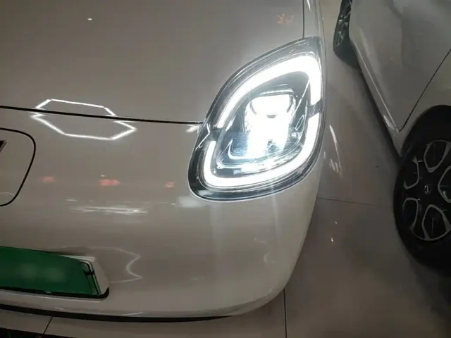 Wuling Hongguang Mini EV — Фото автомобиля 23