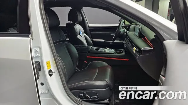 Genesis G90 Бензин 3.5 турбо AWD — Фото автомобиля 10