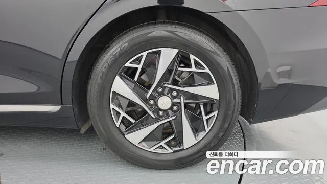 Hyundai Grandeur (New) Hybrid — Фото автомобиля 6